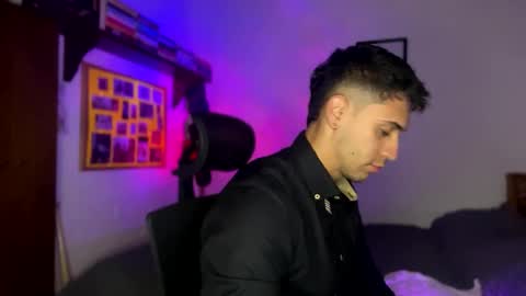 andrew online show from February 14, 10:36 pm