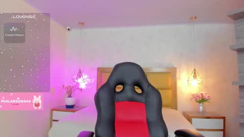  MIA  online show from September 29, 11:42 am