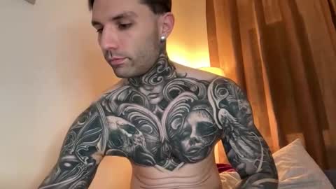 larsskeet online show from January 8, 5:30 pm