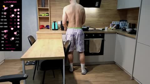 Lars online show from February 4, 12:29 am