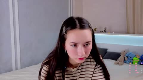 Eva  online show from December 14, 1:23 am