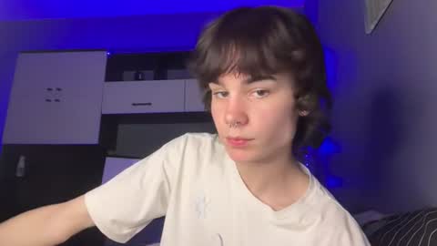 laski_twink online show from June 18, 11:21 pm