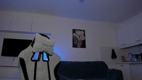 acie online show from January 25, 11:54 pm