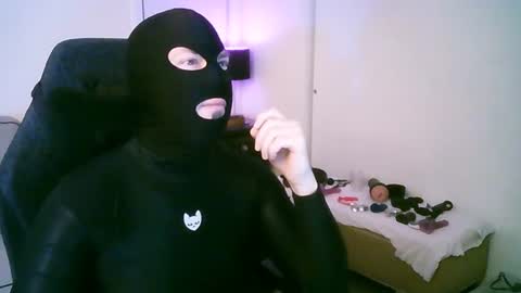 latexminheadroom online show from June 25, 1:57 am