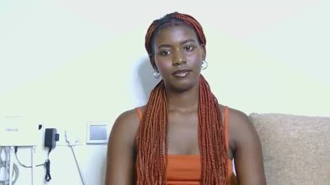 latiffaah_xx online show from March 16, 11:58 am