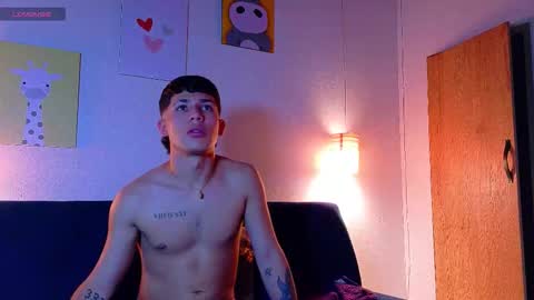 latiin_boy21 online show from November 7, 6:54 pm