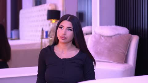 Latina online show from April 15, 4:32 pm