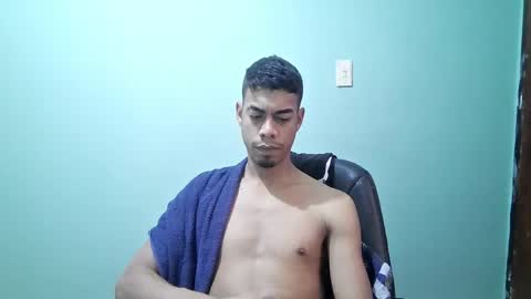 latinbigcrazy online show from May 27, 6:38 pm