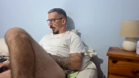 latinheat95 online show from May 8, 10:48 pm