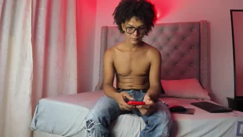 latinodark online show from February 22, 3:21 am