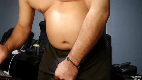 Snapshot of latinstud7 chatting on February 4, 9:07 am Nico online show from February 4, 9:07 am