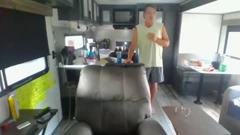 Snapshot of latniter742349 chatting on October 26, 7:35 pm latniter online show from October 26, 7:35 pm