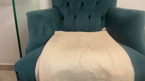 latoyyabed1 online show from February 8, 9:40 pm