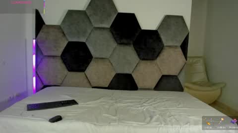 LEANDRO online show from April 21, 3:35 am