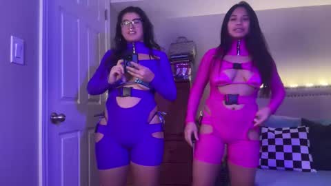 lau_mamacita online show from November 17, 3:09 am