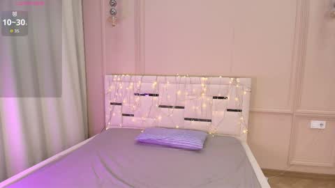 Lauma online show from April 18, 3:41 am