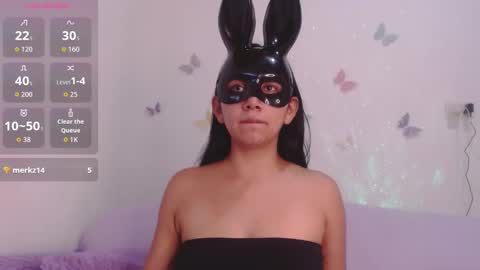 lauoficiall online show from October 31, 5:24 pm