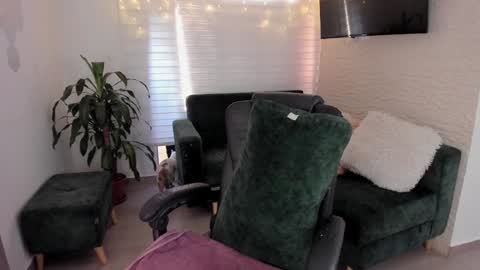 laura cruz online show from January 22, 11:34 am