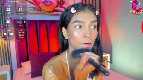 Laura online show from November 14, 1:24 pm