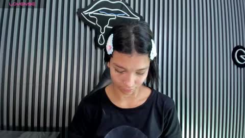 Laura online show from February 26, 12:38 pm