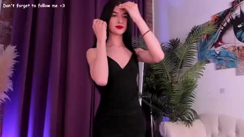 Laura online show from July 16, 8:45 pm