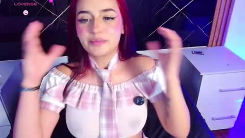 Laura online show from March 8, 2:15 am