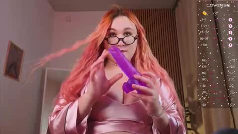 Miss Laura online show from October 12, 10:08 am