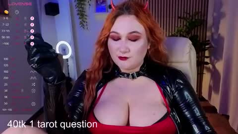 Miss Laura online show from October 26, 3:18 am