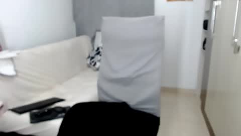 Laura online show from January 12, 12:50 am