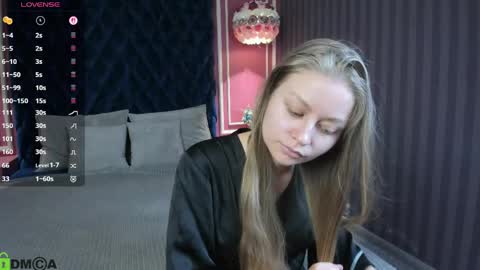 Laura online show from April 23, 10:23 am