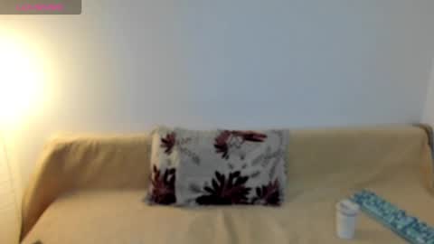 Laura online show from January 18, 8:07 pm