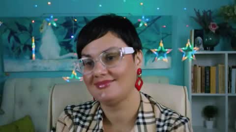 lauradavidsons online show from November 5, 6:10 pm