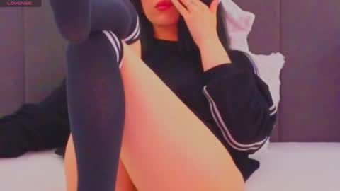 NatalieDelight online show from April 1, 7:42 am