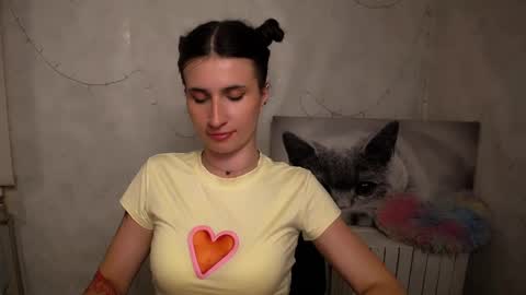 Laura online show from May 20, 10:21 am
