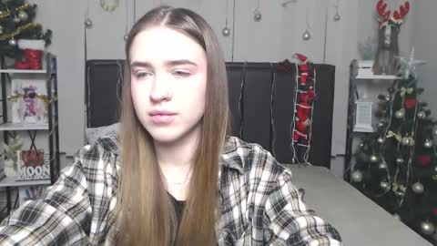 LauraHlot online show from December 21, 7:09 pm