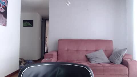 Snapshot of lauramcdowell_ chatting on September 28, 12:47 pm Laura online show from September 28, 12:47 pm