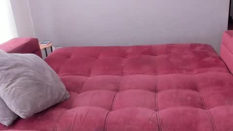 Laura online show from March 18, 8:26 pm