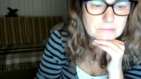 Lauraoven1 online show from October 27, 3:23 pm