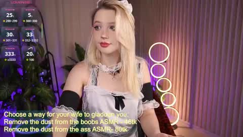  Laura  online show from October 12, 6:28 am