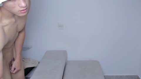 Snapshot of laureent__ chatting on September 16, 8:45 pm Laureent online show from September 16, 8:45 pm