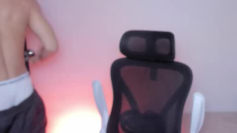 Snapshot of laureent__ chatting on October 8, 6:52 am Laureent online show from October 8, 6:52 am