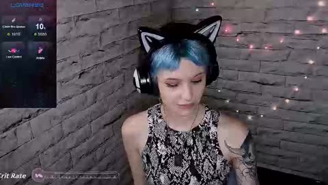 Eva online show from November 1, 6:51 pm