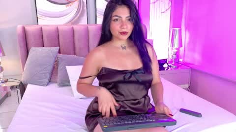 Lauren  online show from April 12, 1:09 am