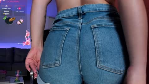 Lauren online show from December 18, 11:19 pm