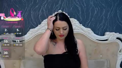 Laura online show from February 23, 12:05 pm