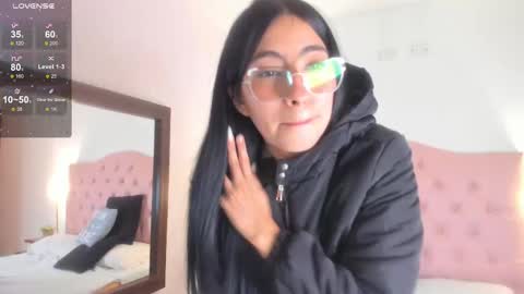 laurenn_smitth online show from February 25, 6:44 pm