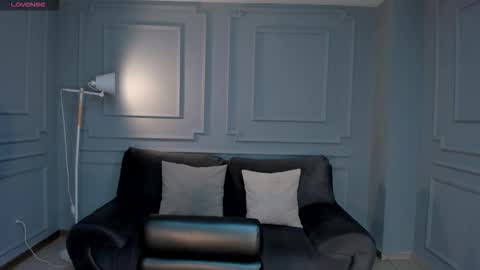 Lau  online show from November 6, 3:31 am