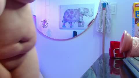 laura  online show from May 15, 10:17 pm
