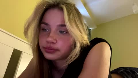 Bella online show from April 23, 12:51 pm