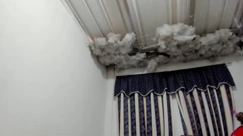 Lauu G online show from April 22, 12:23 pm